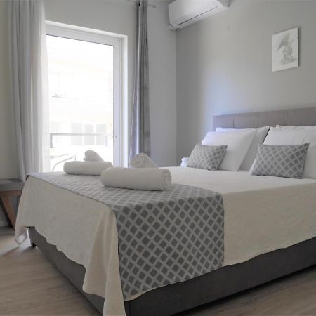 Porto Plaza City Center Apartment Ac/Wifi Heraklion  Bagian luar foto