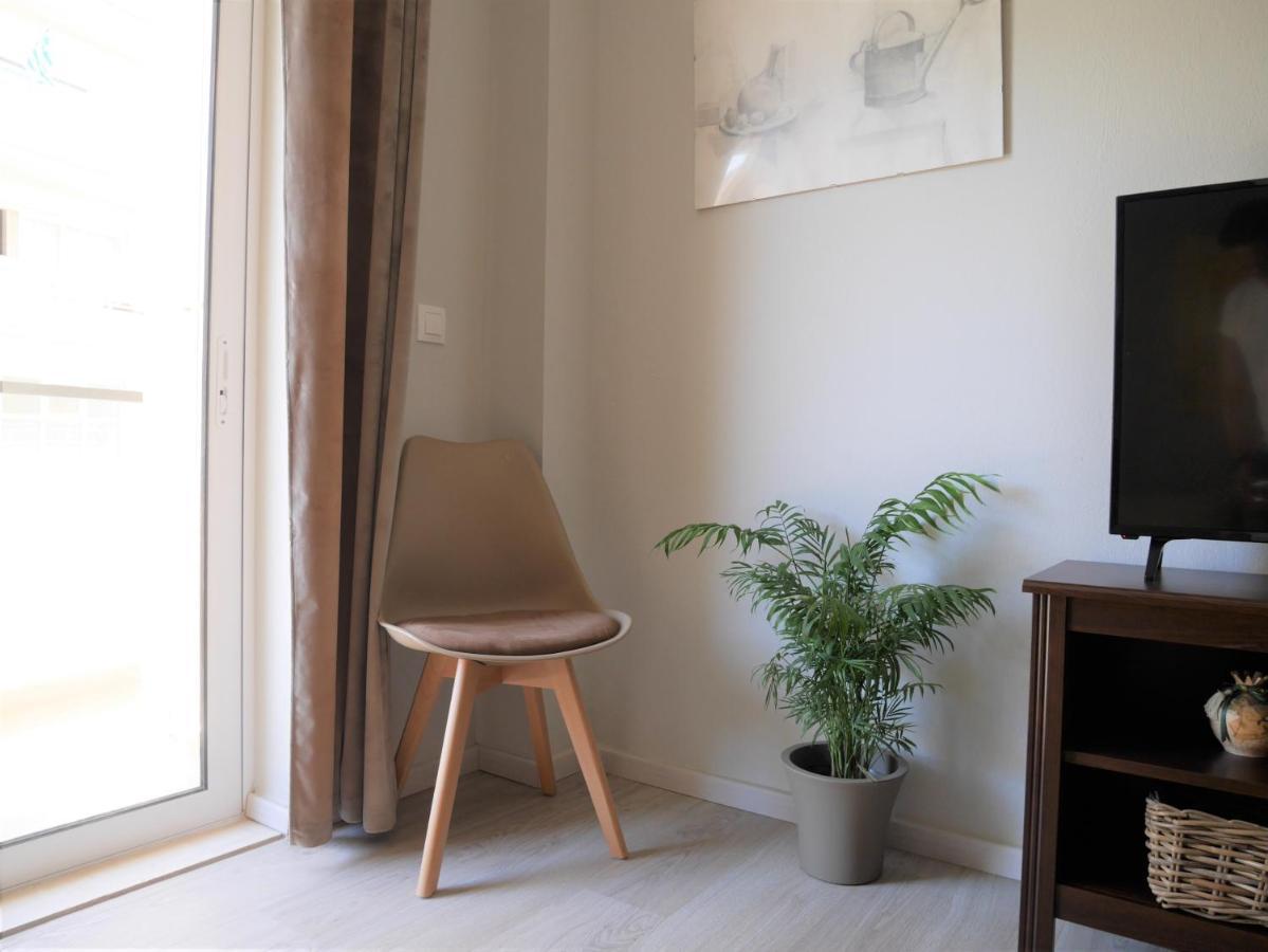 Porto Plaza City Center Apartment Ac/Wifi Heraklion  Bagian luar foto