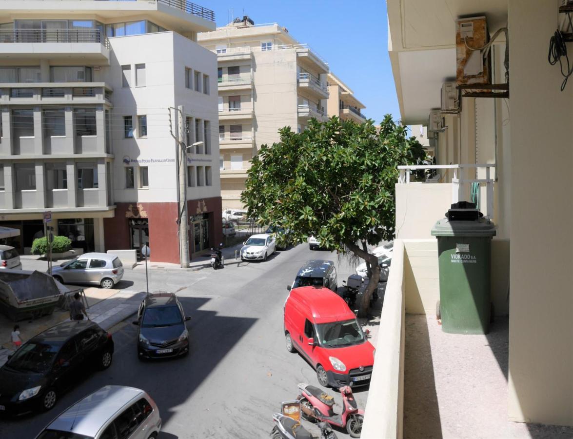 Porto Plaza City Center Apartment Ac/Wifi Heraklion  Bagian luar foto
