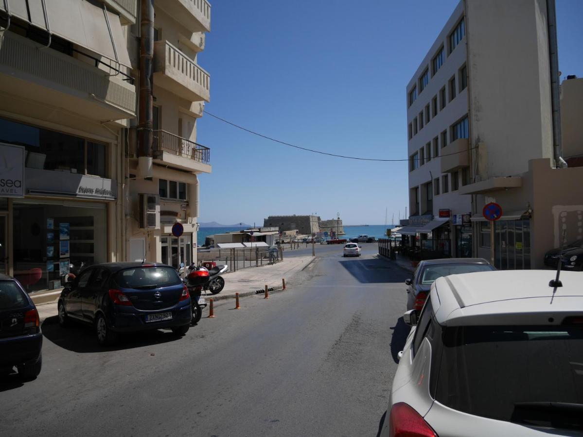 Porto Plaza City Center Apartment Ac/Wifi Heraklion  Bagian luar foto